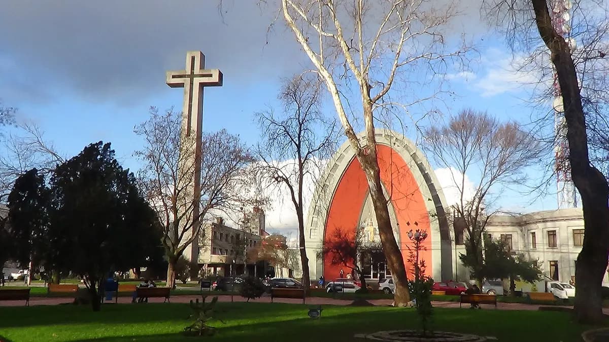 Qué hacer en Chillán: murales, longaniza y escapadas a Las Trancas